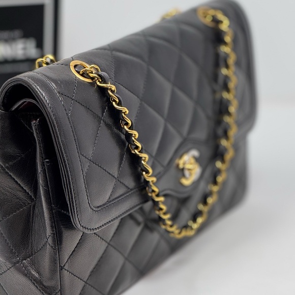 ๐ฏ๐Authentic ๐CHANEL Paris Limited Edition Lambskinn Double Flap - Picture 9 of 10